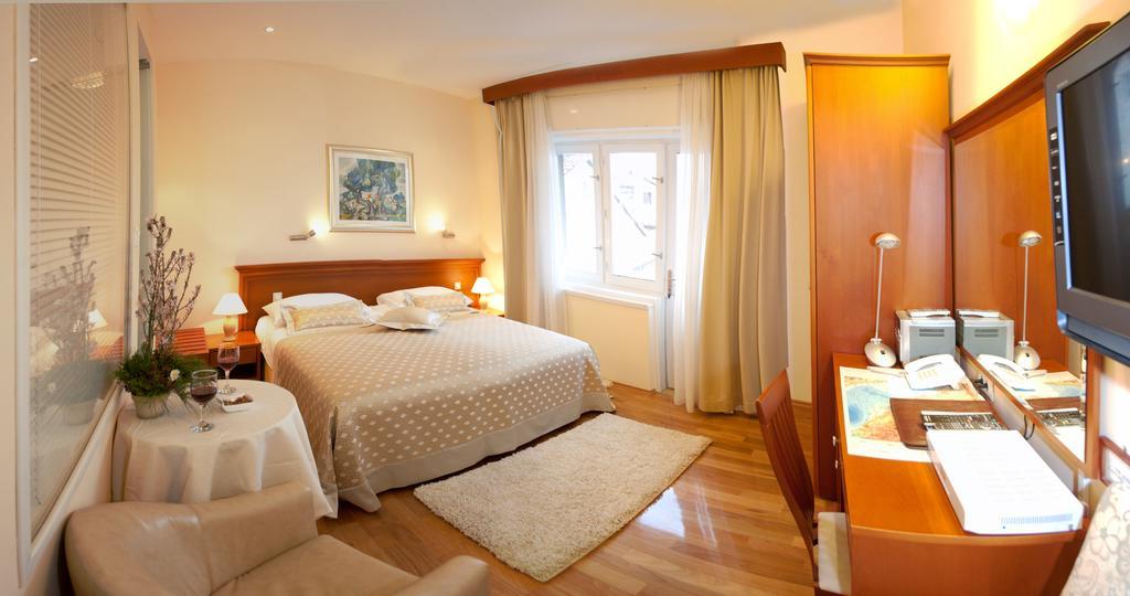 Royal Frühstückspension 4*