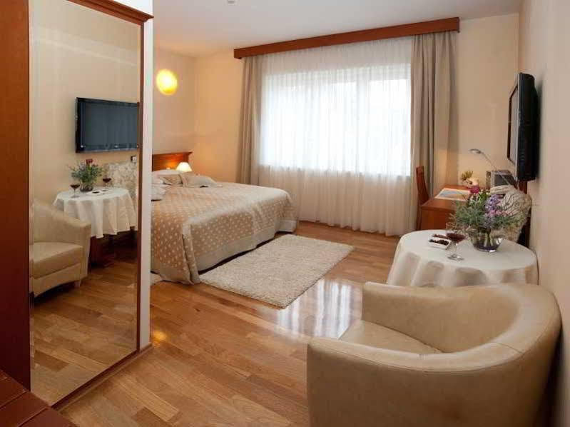 Royal Frühstückspension 4*
